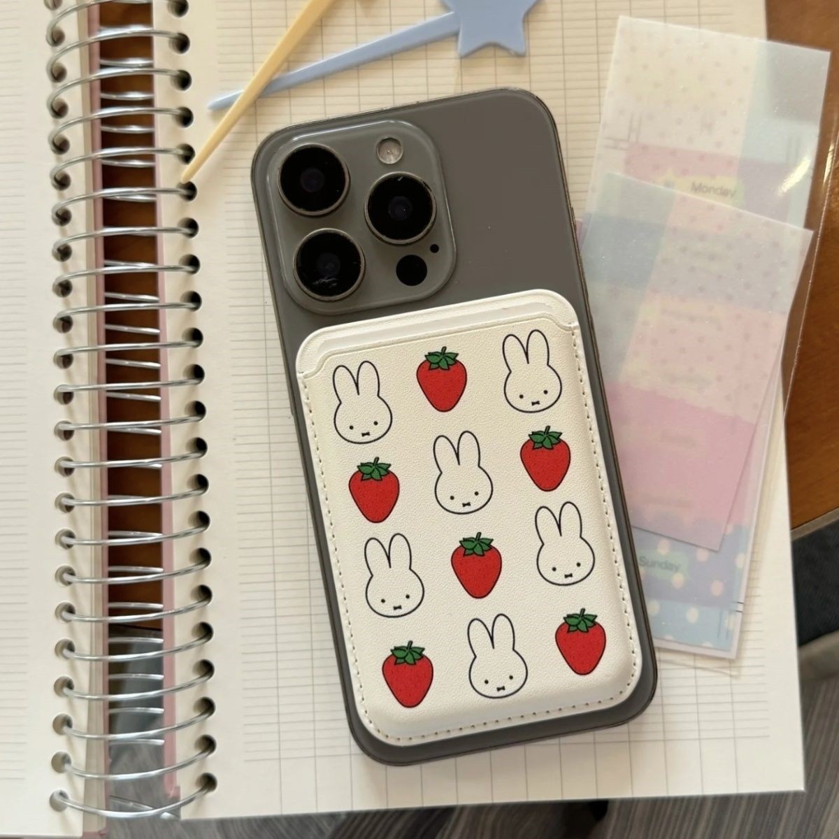 Étui magnétique pour cartes Ka - Strawberry Huller avis et prix